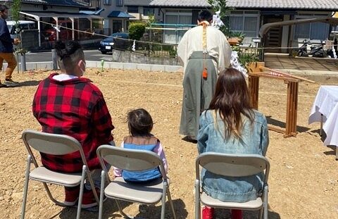 愛犬と暮らす遊び心満載のカリフォルニアスタイルのお家。