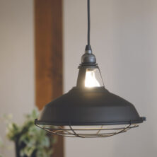 ダイニングテーブル上ペンダント