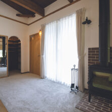 関市Y邸_山小屋のようなお家